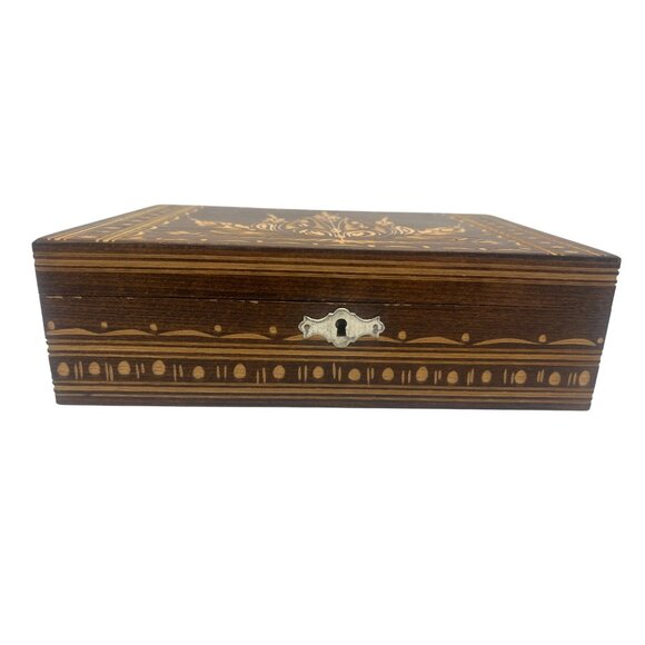 Vintage Floral Sgraffito Etched Wood Jewelry Trinket Box 9.5x6.75x3 Yellow Wood - Picture 3 of 8